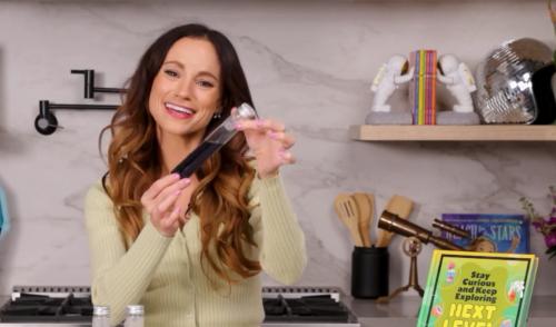 تخم مرغ تغییر رنگ دهنده