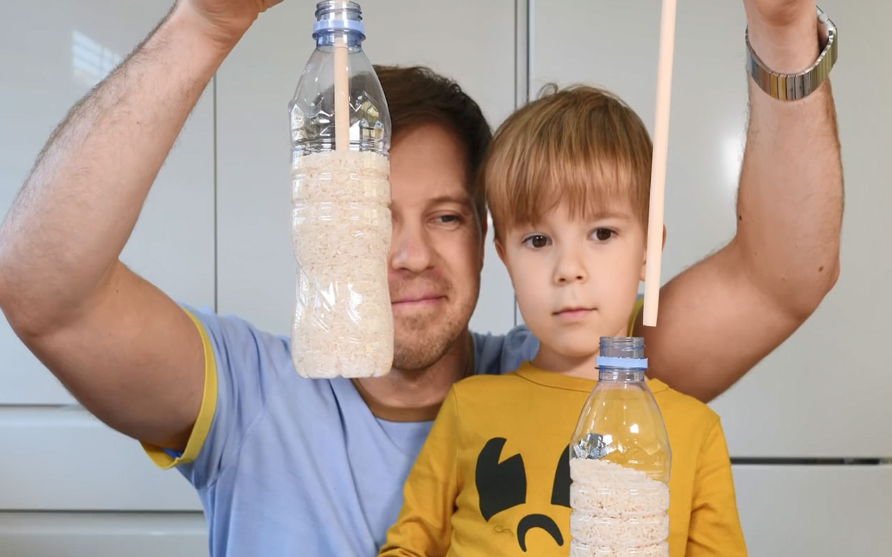 آزمایش اصطکاک با برنج داخل بطری
